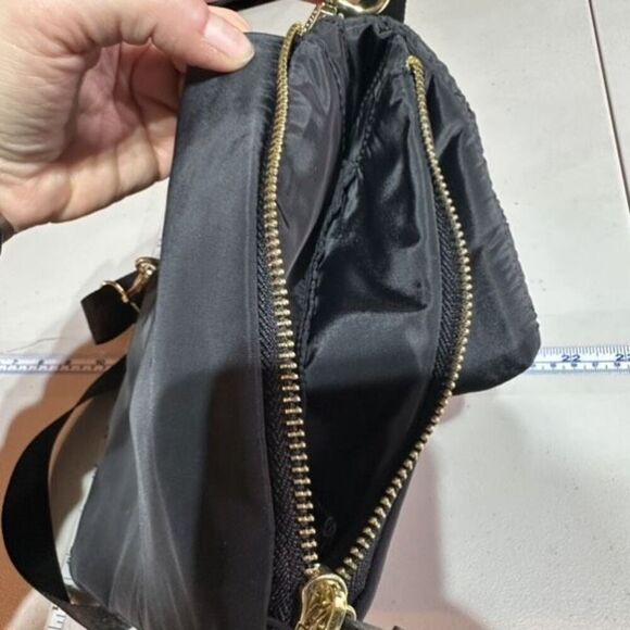 Steve Madden convertible Quilted Black crossbody bag Messenger bag - Picture 12 of 12